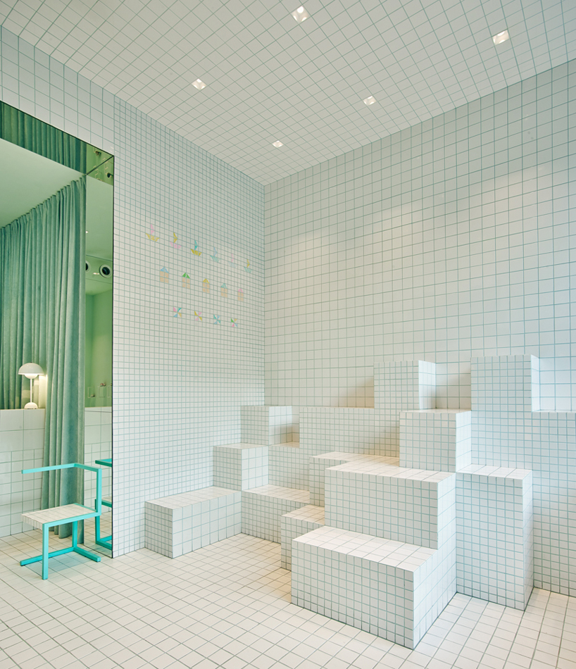 little-shoes-shop-nabito-architects-barcelona-designboom-02