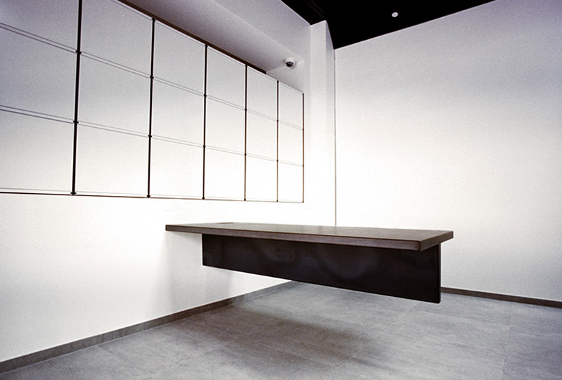 studio millimètre acier noir collection designboom