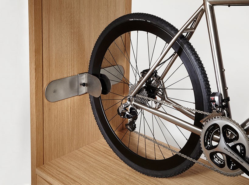 vadolibero-bike-shelves-designboom-09