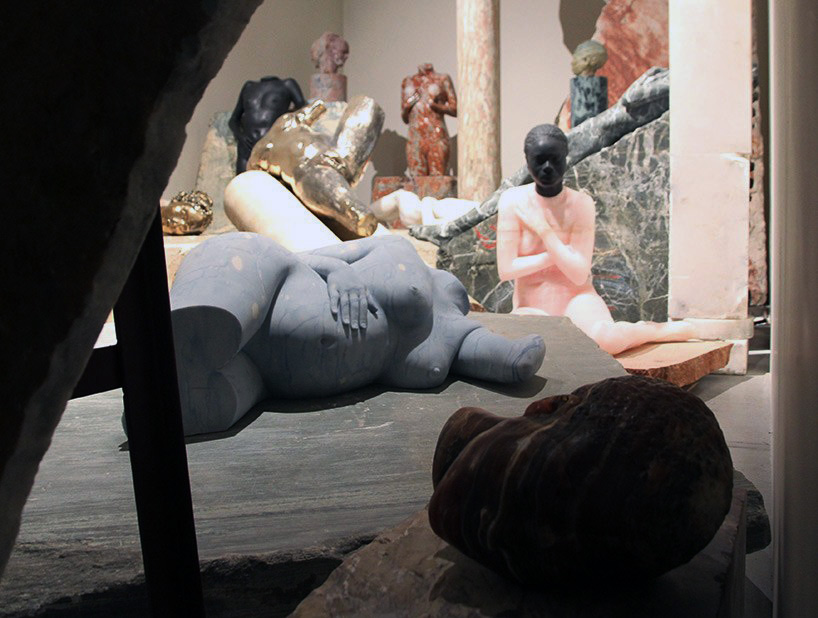 vanessa beecroft venice biennale designboom 