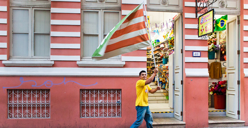 brasil-huizen-vlaggen_designboom_008