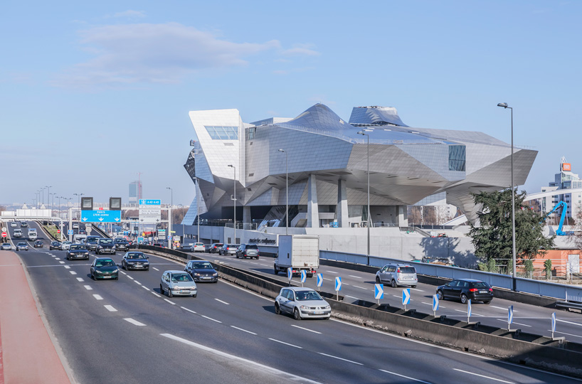 coop himmelblau musee des confluences lyon france designboom