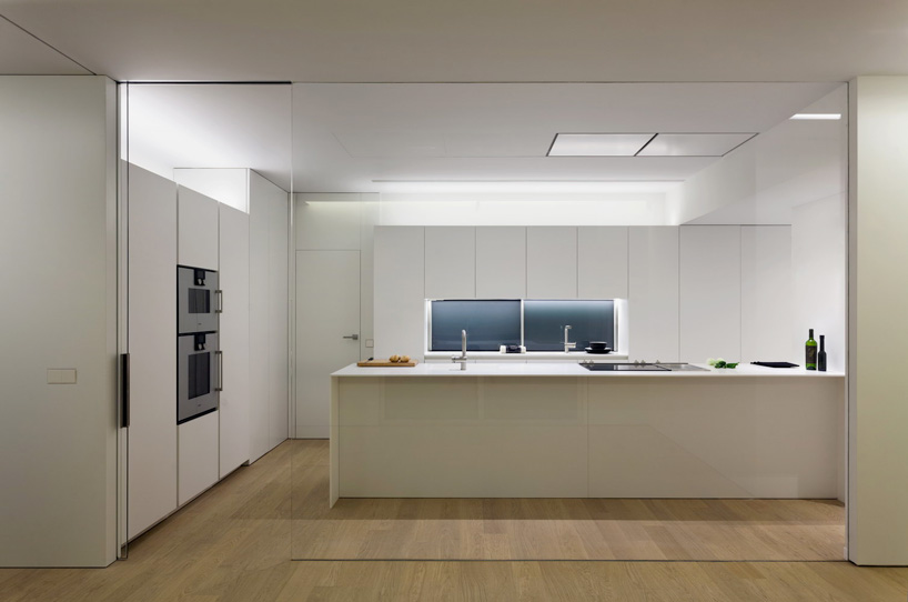 fran silvestre arquitectos casa antiguo reino house valencia designboom