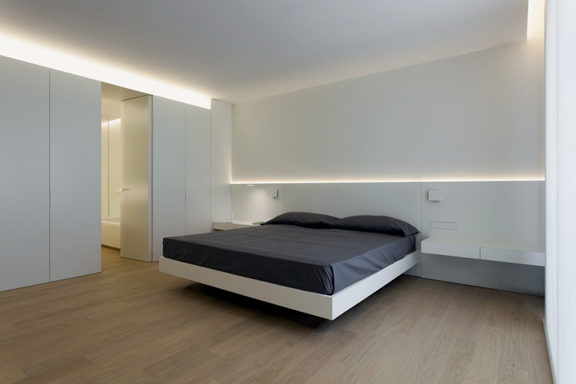 fran silvestre arquitectos casa antiguo reino house valencia designboom