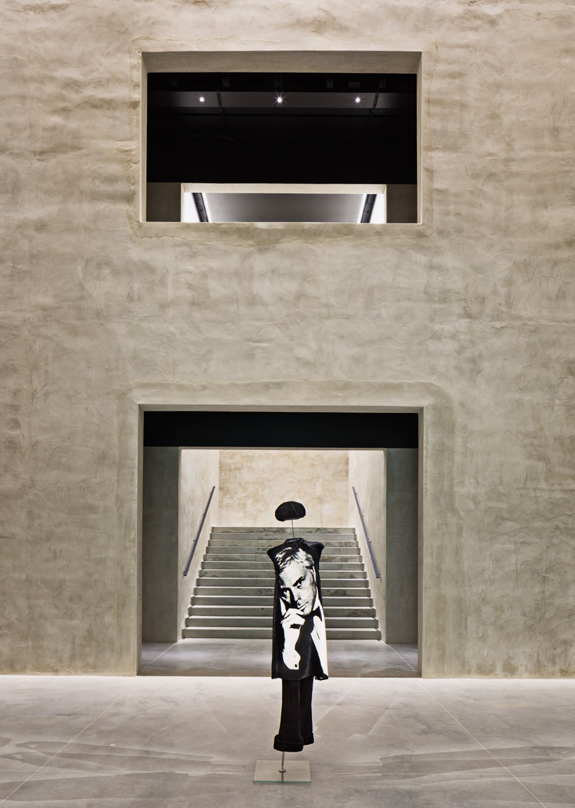 giorgio armani silos milan exhibition space designboom