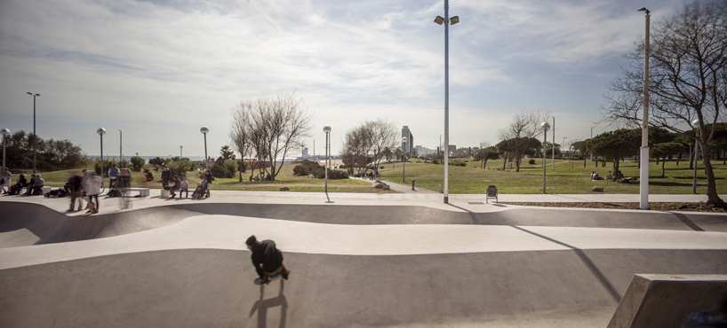 landskate-park-barcelona-SCOB-arquitectura-y-paisaje-designboom-02