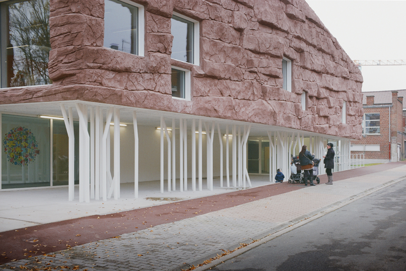le-roc-canteen-d'houndt-and-bajart-architects-france-designboom-02