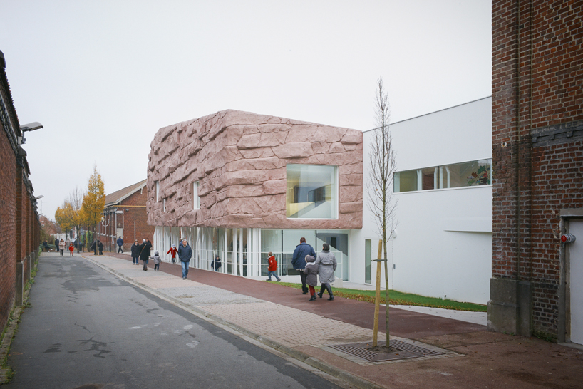 le-roc-canteen-d'houndt-and-bajart-architects-france-designboom-02