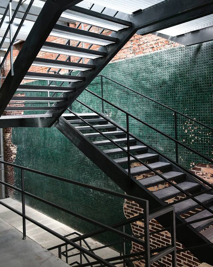 oma-the-garage-contemporary-art-designboom-X