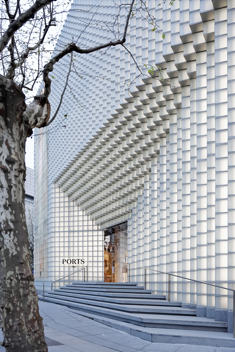 ports-1961-UUfie-shanghai-designboom-02