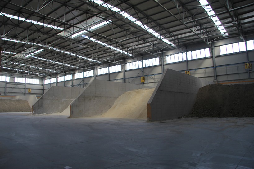 refin-factory-tour-modena-designboom-01