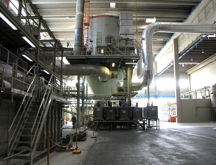 refin-factory-tour-modena-designboom-02