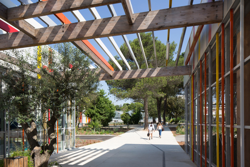 NBJ-architects-honore-de-balzac-highschool-france-designboom-01