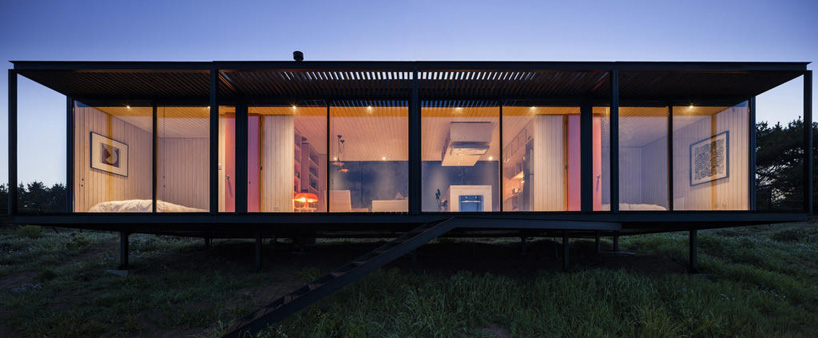 felipe-assadi-arquitectos-casa-remota-remote-house-pichicuy-chile-designboom-02