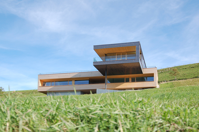 k_m-architektur-house-dornbirn-switzerland-designboom-03