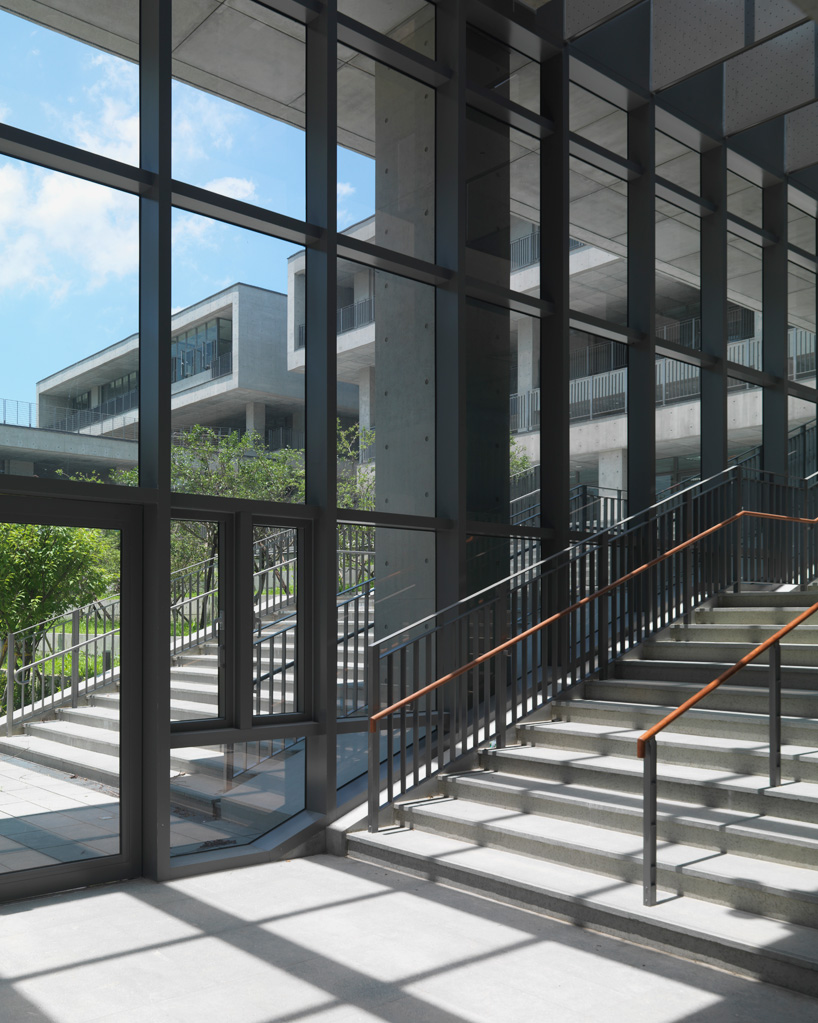 kris yao artech dharma drum institute of liberal arts new taipei taiwan designboom