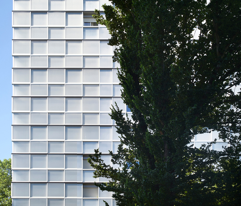 lan-architecture-saint-hilaire-france-designboom-02