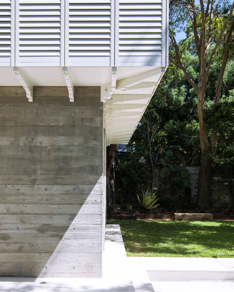 luigi-rosselli-architects-loggia-house-paddington-australia-designboom-03