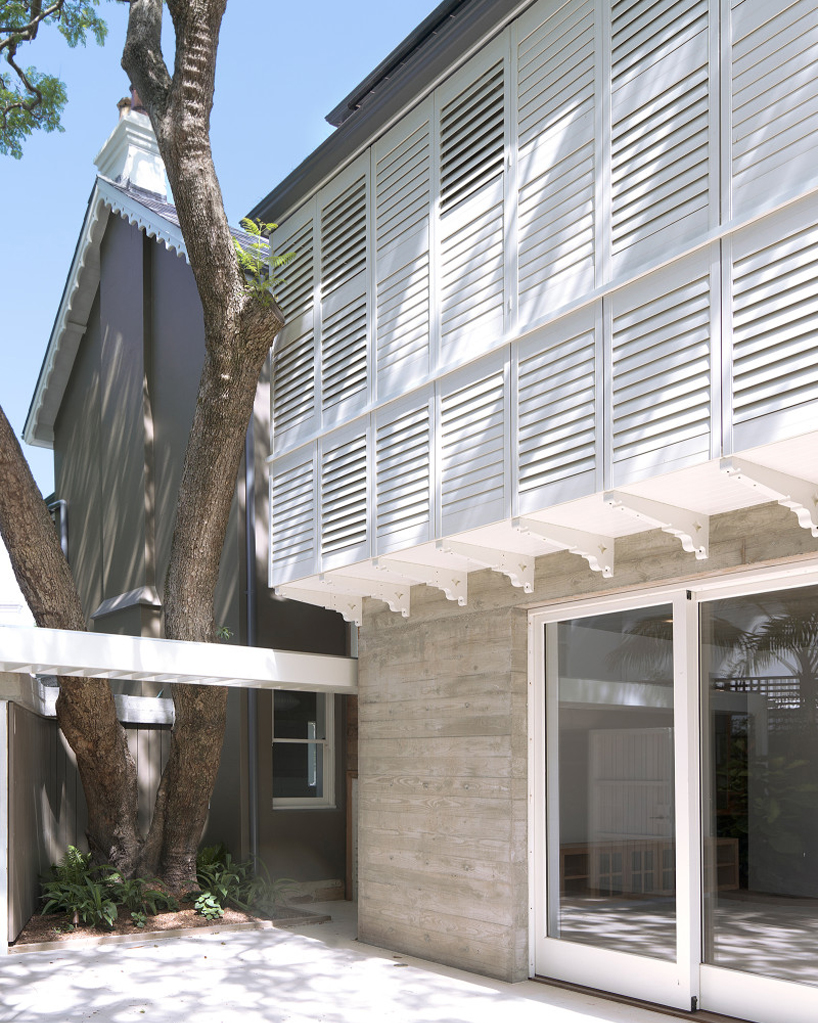 luigi-rosselli-architects-loggia-house-paddington-australia-designboom-03