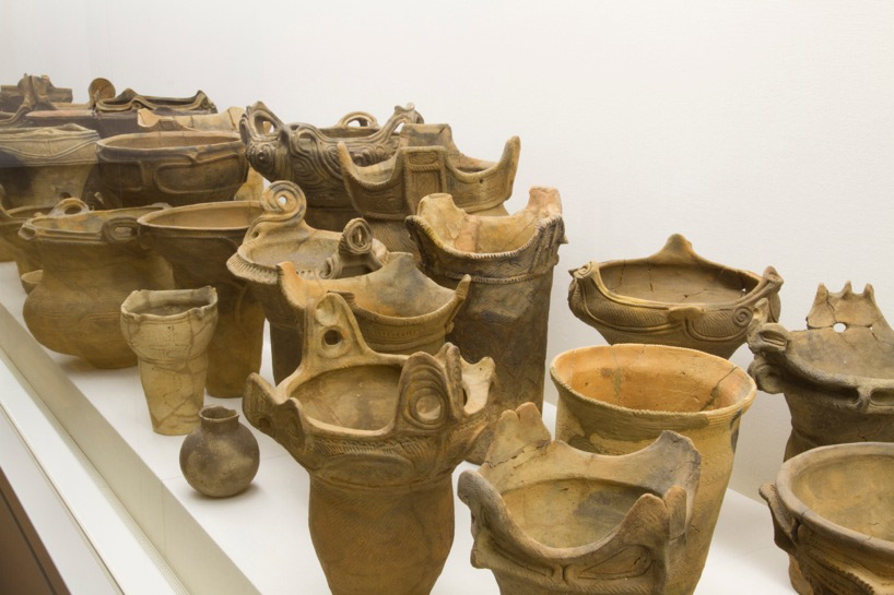 yasuaki onishi penetrating bowl installation kyoto japan designboom