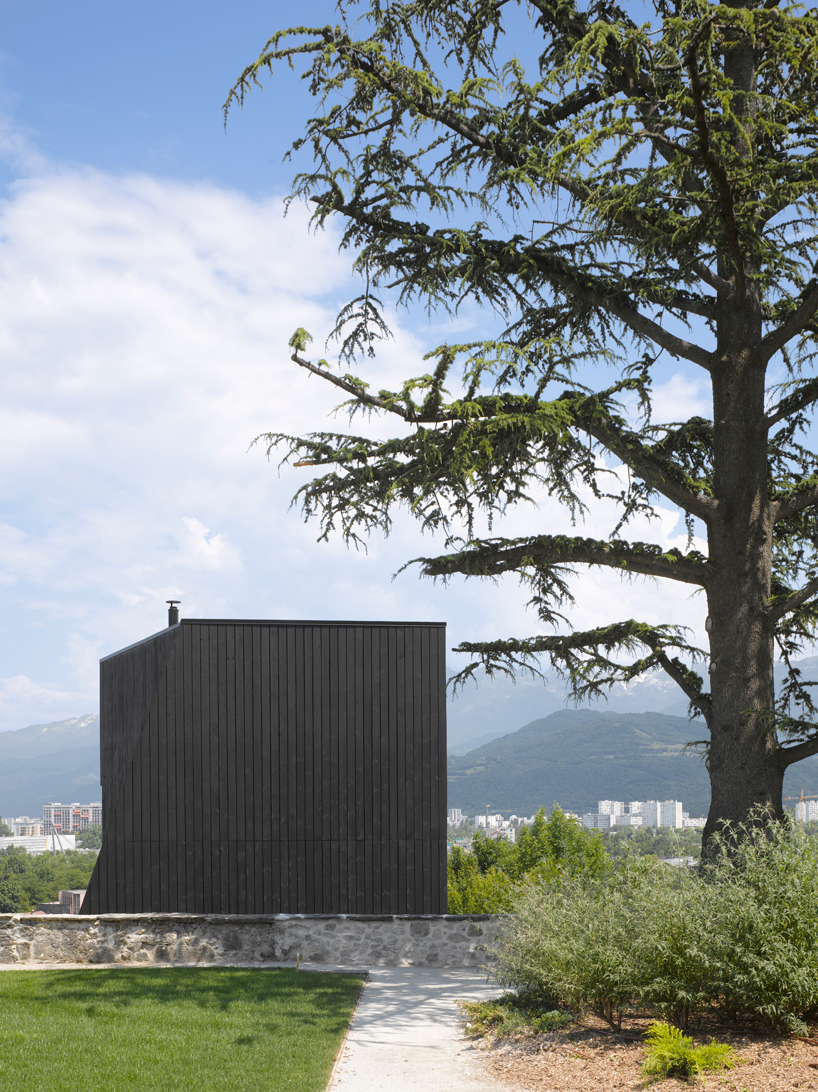 saint-ange-residency-studio-odile-decq-grenoble-designboom-02