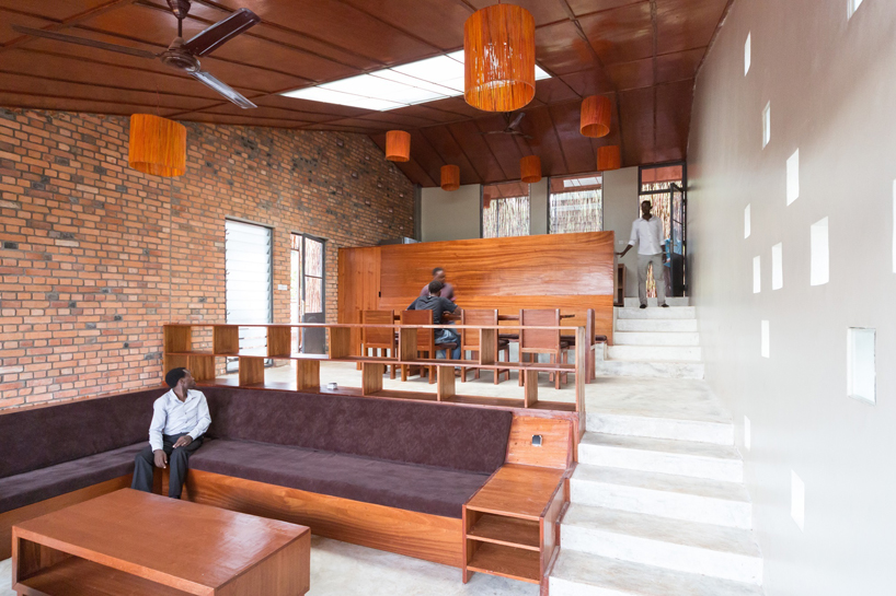 sharon davis design partners in health housing rwanda designboom 