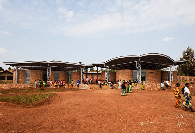 sharon-davis-design-womens-opportunity-center-rwanda-designboom-02