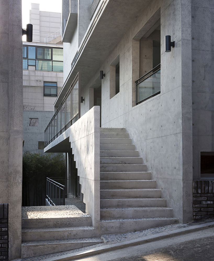 studio_GAON mise en abyme photography studio nonhyun-dong south korea designboom