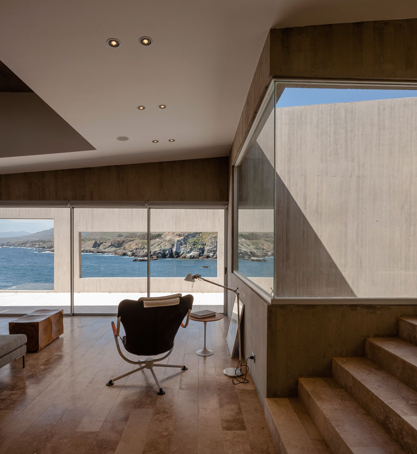 bahia-azul-house-filip-assadi-chile-designboom-02