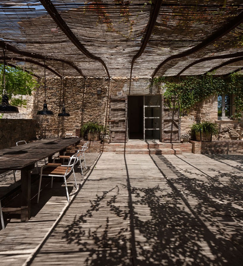francesc-rife-studio-house-in-l’emporda-spain-designboom-01
