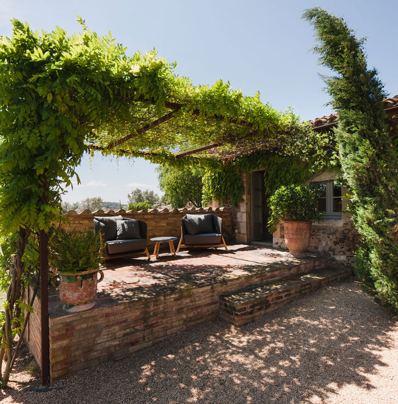 francesc-rife-studio-house-in-l'emporda-spain-designboom-02