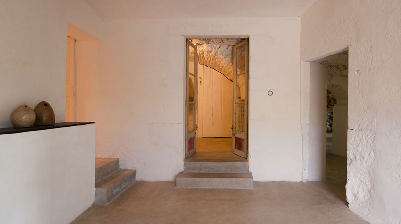 francesc-rife-studio-house-in-l'emporda-spain-designboom-02