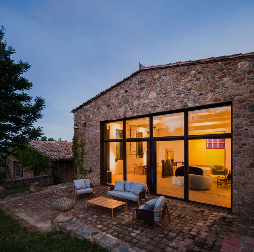 francesc-rife-studio-house-in-l'emporda-spain-designboom-02