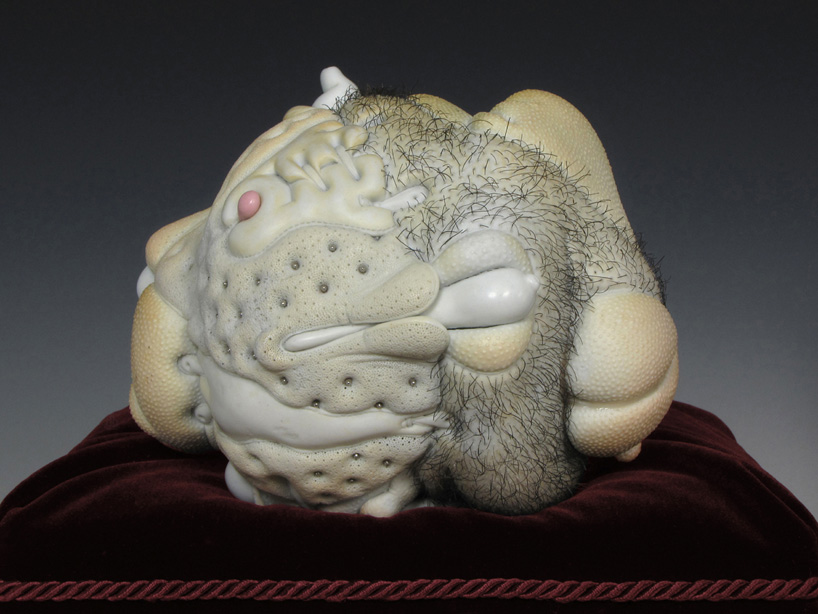 jason briggs grotesque porcelain_designboom_007
