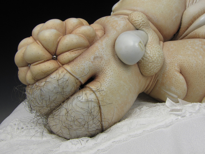 jason briggs grotesque porcelain_designboom_010