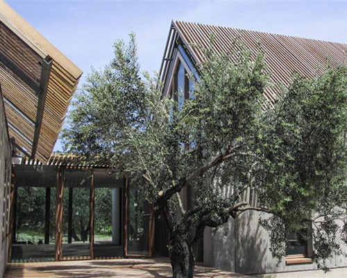 onur teke designs and constructs low-energy/cost T-house