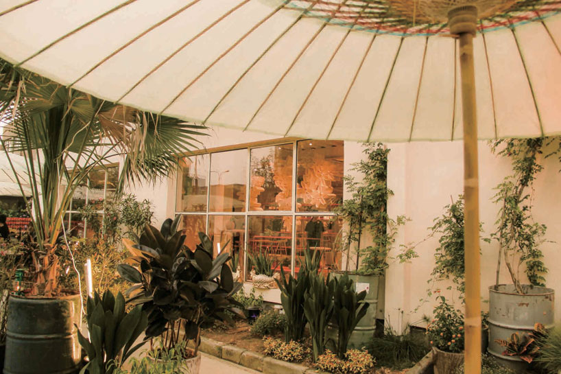 yuhong-rong-design-library-pinwu-china-designboom-02