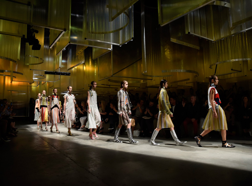 AMO sets the stage for prada's SS'16 women's show