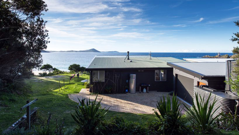 bourne + blue architecture seal rocks house 9 designboom