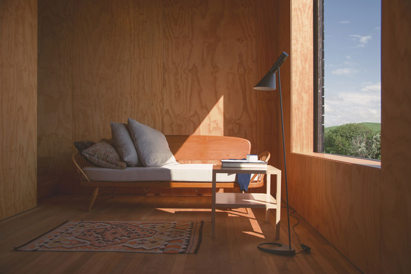 cheshire-architects-eyrie-kaiwaka-new-zealand-designboom-02