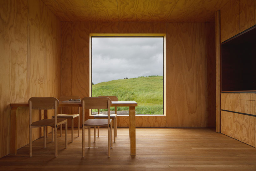 cheshire-architects-eyrie-kaiwaka-new-zealand-designboom-02