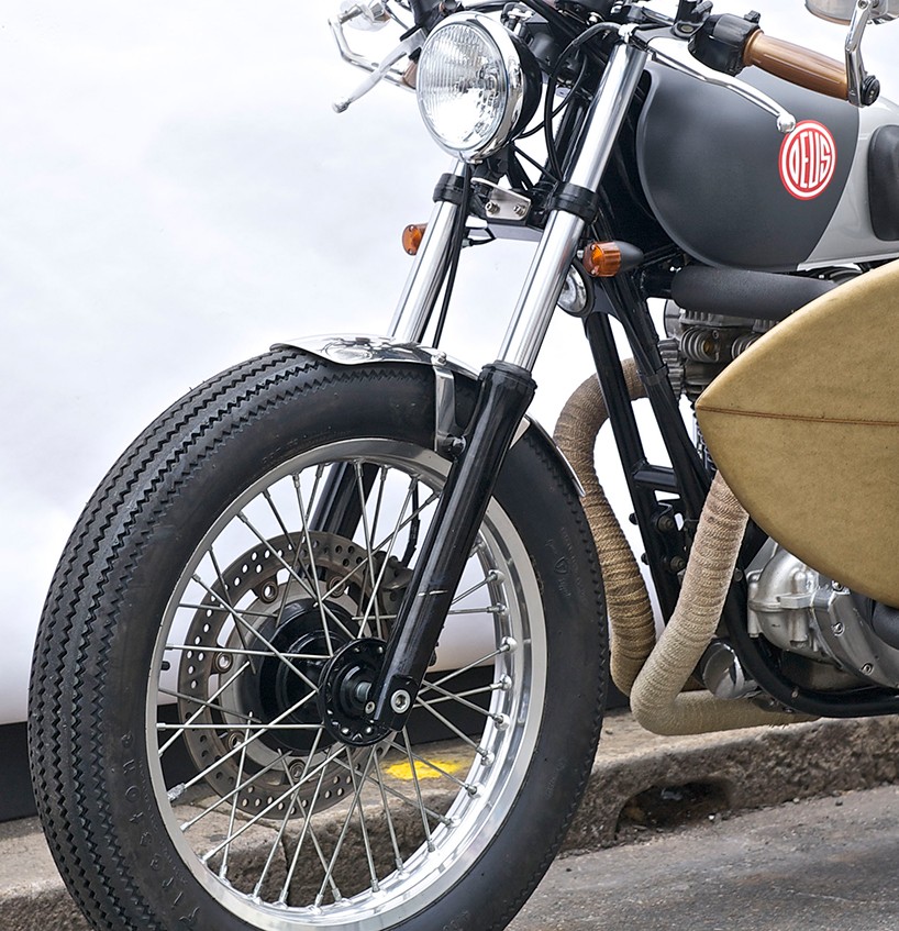 deus-ex-machina-the-red-pill-motorcycle-surfboard-designboom-05