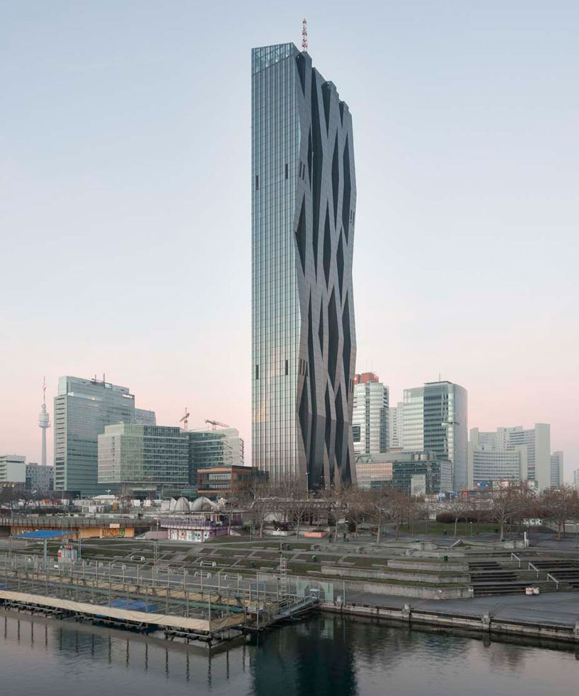 dominique-perrault-architect-praemium-imperiale-2015-award-designboom-02