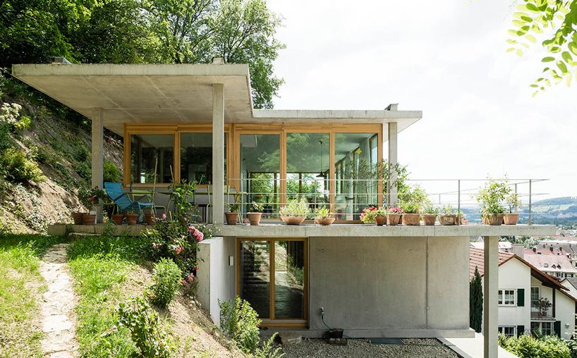 gian salis builds a house on a slope in southern germany