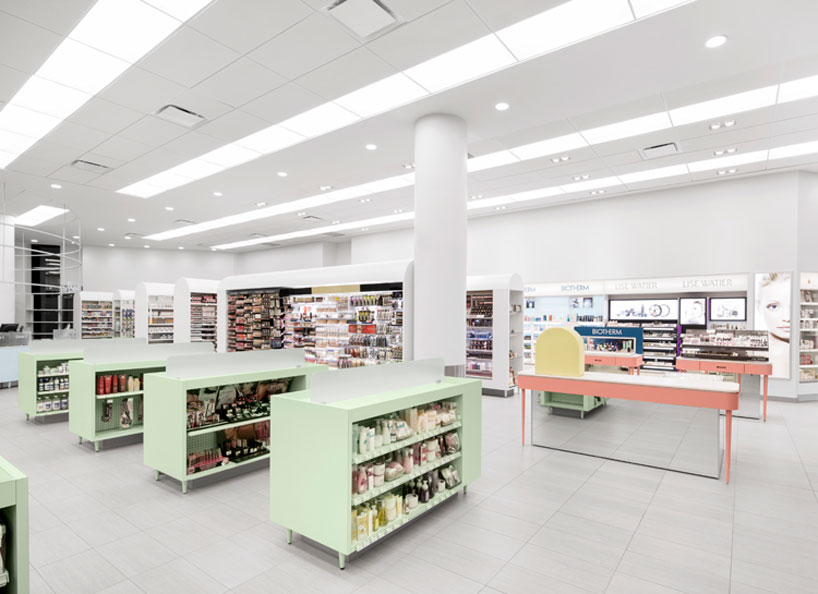 jean-lessard-architects-uniprix-pharmacy-montreal-designboom-02