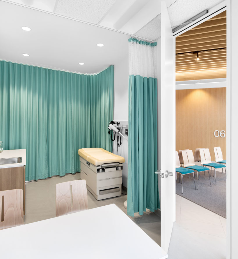 jean-lessard-architects-uniprix-pharmacy-montreal-designboom-02