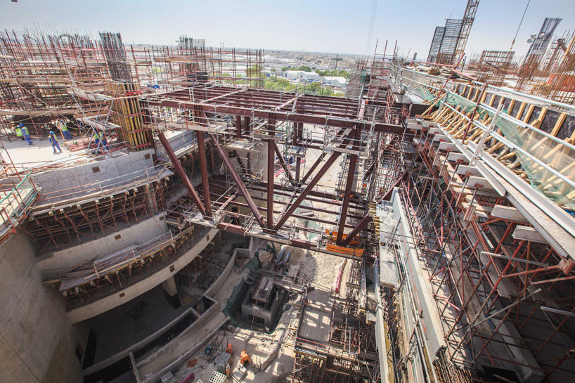 khalifa-international-stadium-construction-2022-fifa-world-cup-qatar-designboom-01