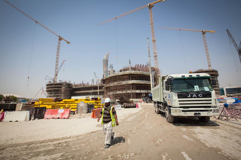 khalifa-international-stadium-construction-2022-fifa-world-cup-qatar-designboom-01