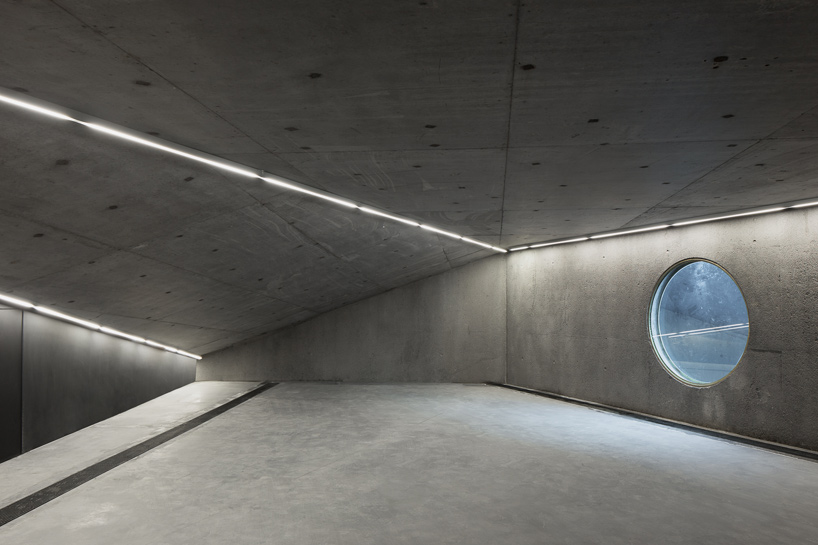 menos e mais arquitectos arquipelago contemporary arts centre azores portugal designboom