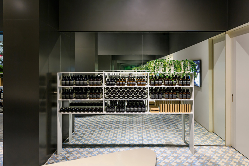 metro arquitetos associados aesop interiors oscar freire sao paulo brazil designboom